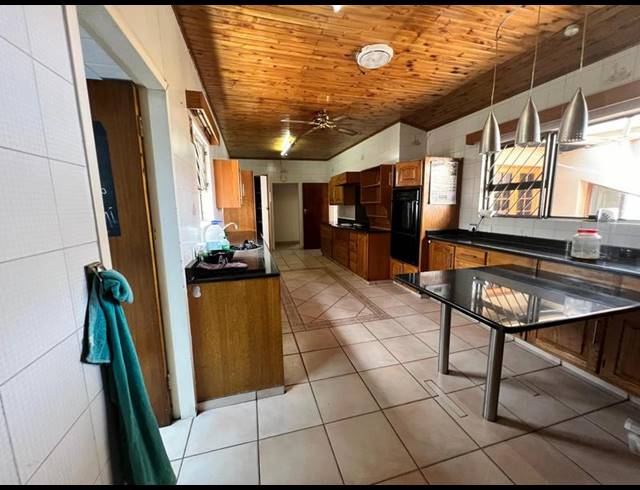 5 BEDROOM PROPERTY TO RENT IN LAUDIUM